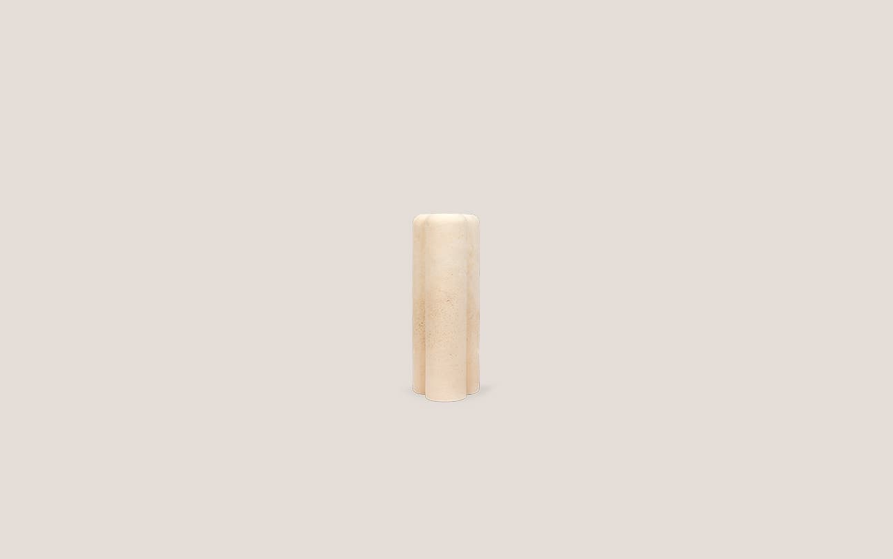 dB Curved Vase